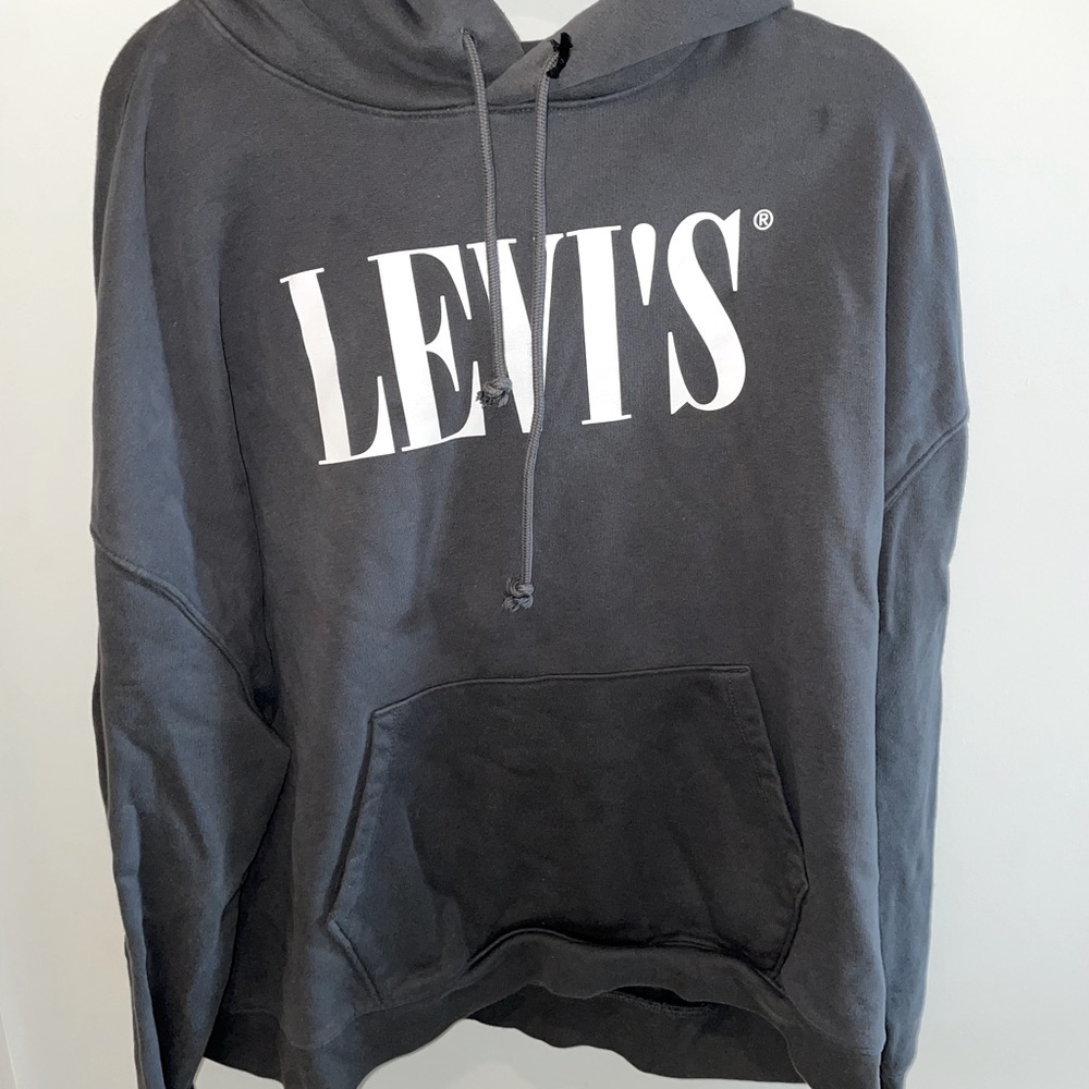 Oversized Levi’s Hoodie